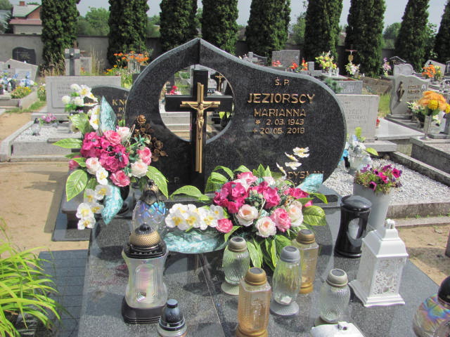 Grób Marianna Jeziorscy
