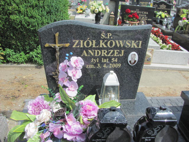 Andrzej Ziółkowski Przystajń - Grobonet - Wyszukiwarka osób pochowanych