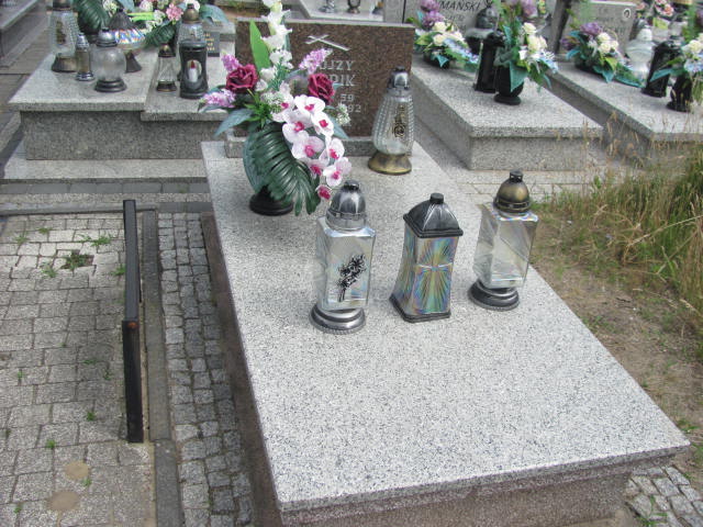 Grób Alojzy Knopik